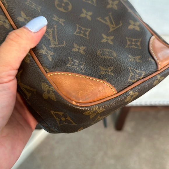 Vintage Louis Vuitton Amazone Cross Body Bag - Picture 7 of 10